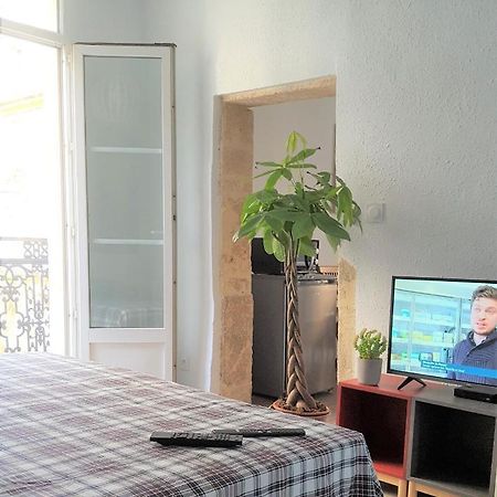 Le Balcon De Saint Roch Apartment Монпелие Екстериор снимка